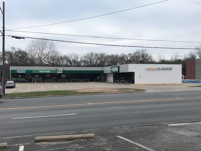 1407 S Main St, Weatherford, TX for rent - Building Photo - Image 1 of 11