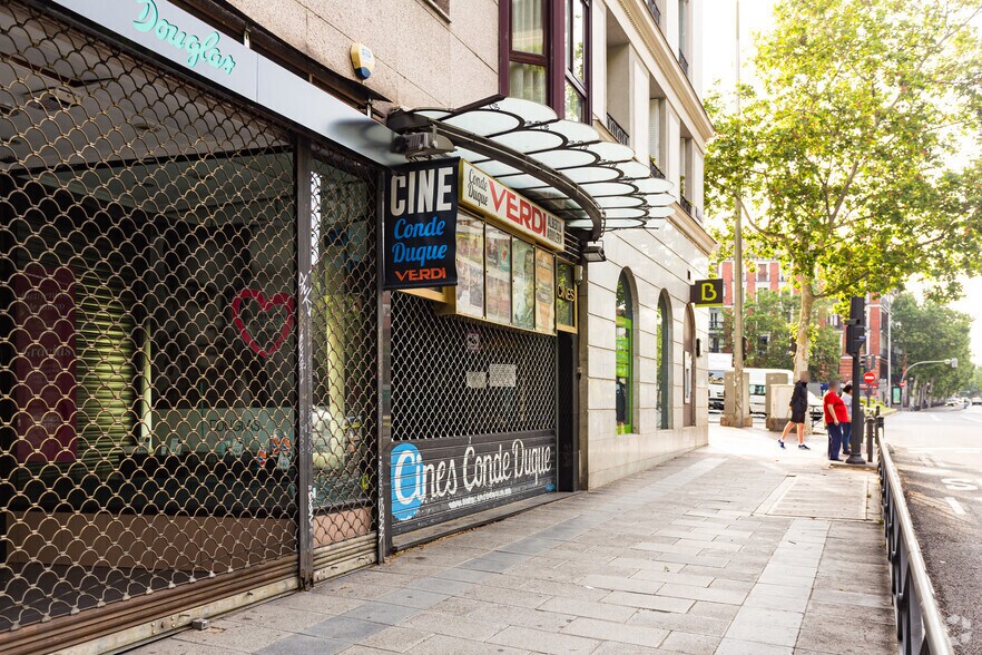 Calle De Alberto Aguilera, 4, Madrid, Madrid for rent - Building Photo - Image 3 of 5