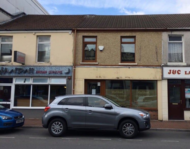 10 Alfred St, Neath to rent - Building Photo - Image 3 of 5