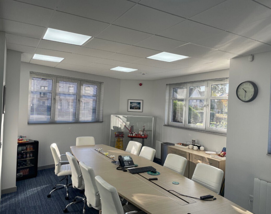 7 Pisys House Grandholm Crescent, Aberdeen, ABE AB22 8AA - Unit 3 - - Interior Photo - Image 2 of 3