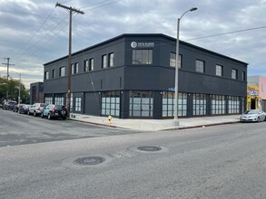 1746-1752 W Adams Blvd, Los Angeles, CA for rent Building Photo- Image 1 of 9