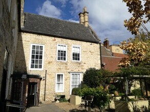 Finkin St, Grantham to rent Building Photo- Image 2 of 2