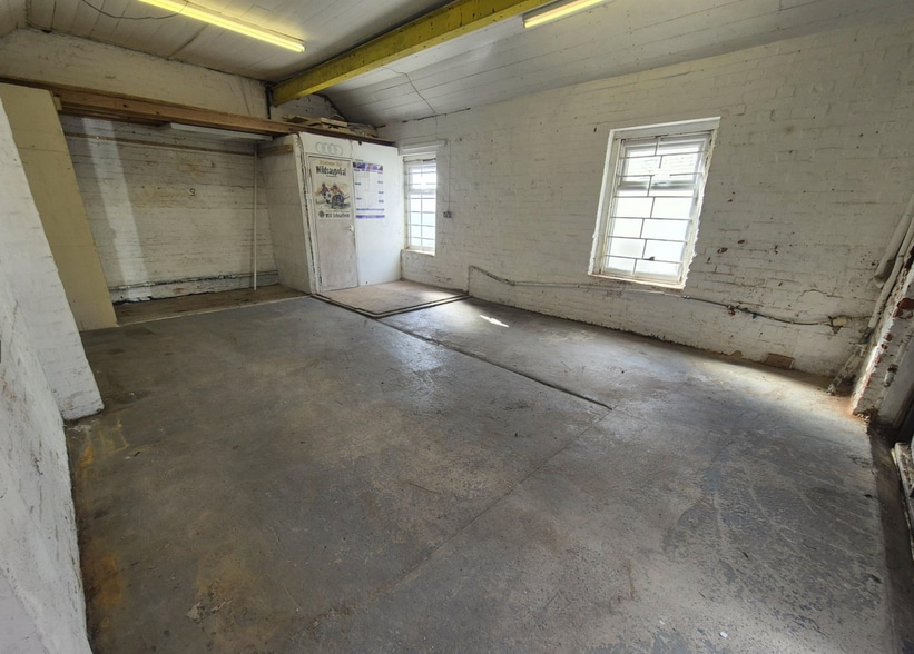 Shails Ln, Trowbridge to rent - Interior Photo - Image 3 of 4