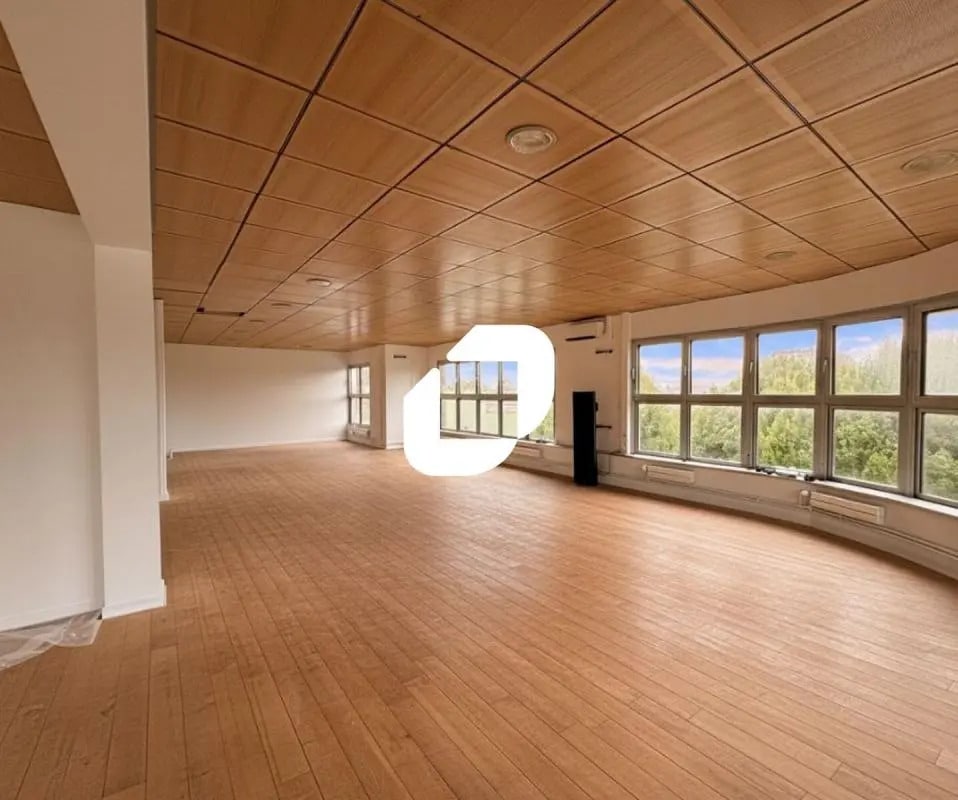 Vente Bureaux 90 m² à 647 m² - Photo 1