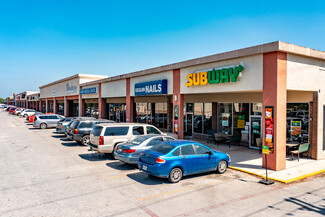 More details for 1341-1489 E Court St, Seguin, TX - Retail, Industrial for Rent