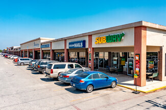 More details for 1341-1489 E Court St, Seguin, TX - Retail, Industrial for Rent