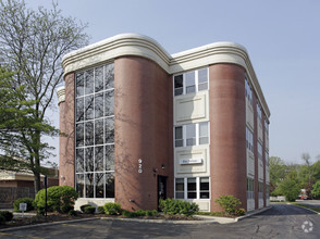 920 N York Rd, Hinsdale, IL for sale Building Photo- Image 1 of 1