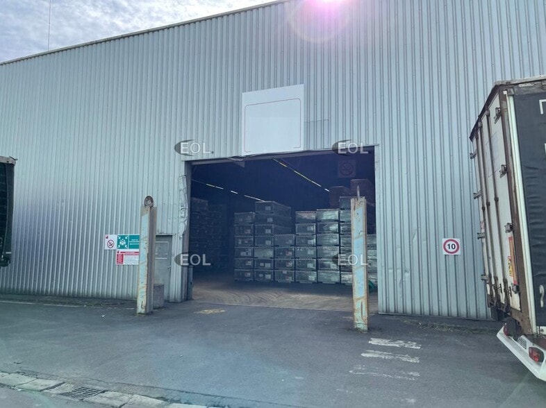 Industrial in Mitry-Mory to rent - Building Photo - Image 3 of 8