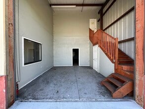 5468 Williamsburg Dr, Punta Gorda, FL to rent Interior Photo- Image 2 of 11