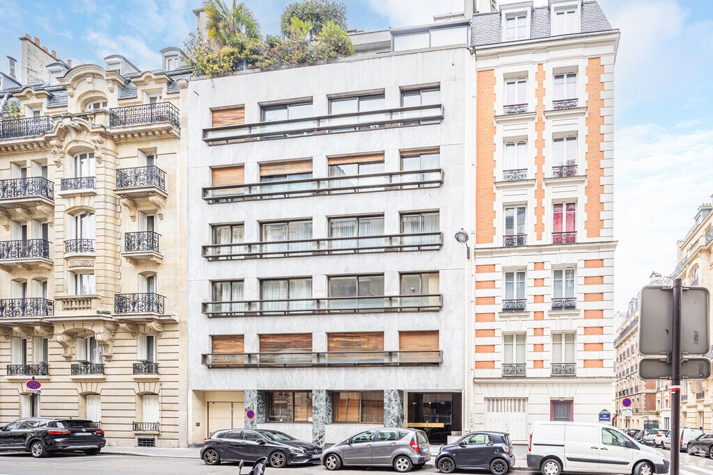 Vente Bureaux 229 m² - Photo 1