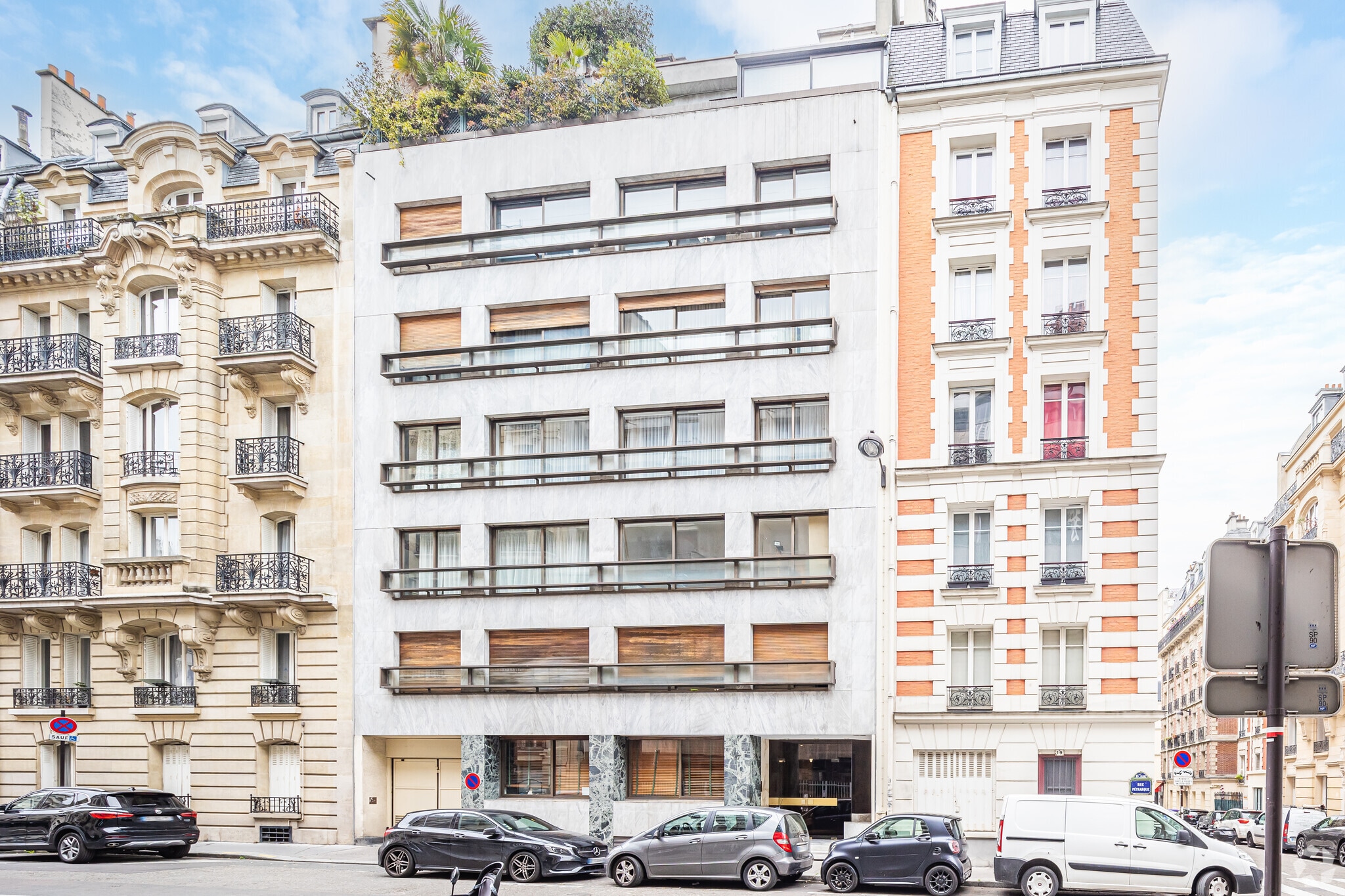 Build-to-Rent in Paris for sale Primary Photo- Image 1 of 3
