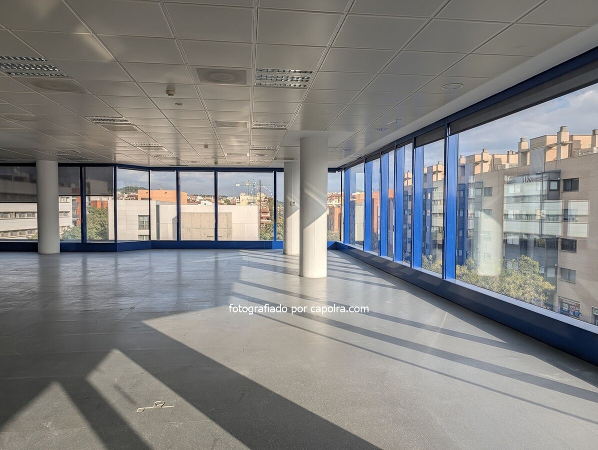 Avinguda dels Vents, 9-13, Badalona, BAR 08917 - Unit 3 - - Interior Photo - Image 2 of 24
