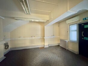 39-40 Fleet St, Torquay for rent Interior Photo- Image 1 of 20