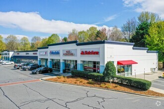 9020 Albemarle Rd, Charlotte, NC for rent Building Photo- Image 1 of 17