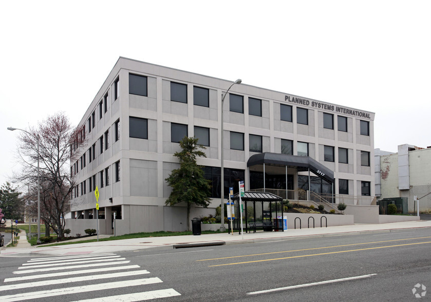 3717 Columbia Pike, Arlington, VA for sale - Building Photo - Image 1 of 6