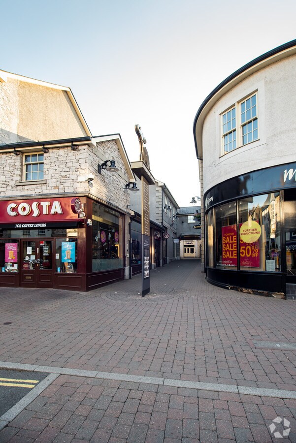 Elephant Yard, Kendal, LA9 4QQ UK