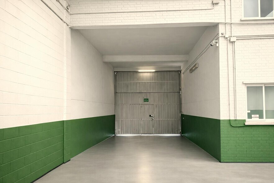 Industrial in Getafe, Madrid to rent - Interior Photo - Image 2 of 6