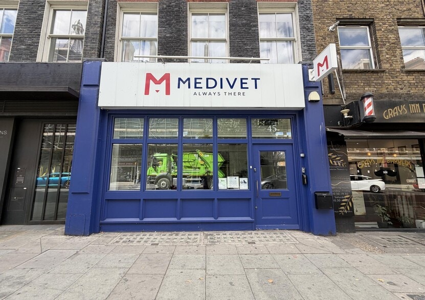 39-45 Grays Inn Rd, London to rent - Building Photo - Image 2 of 5