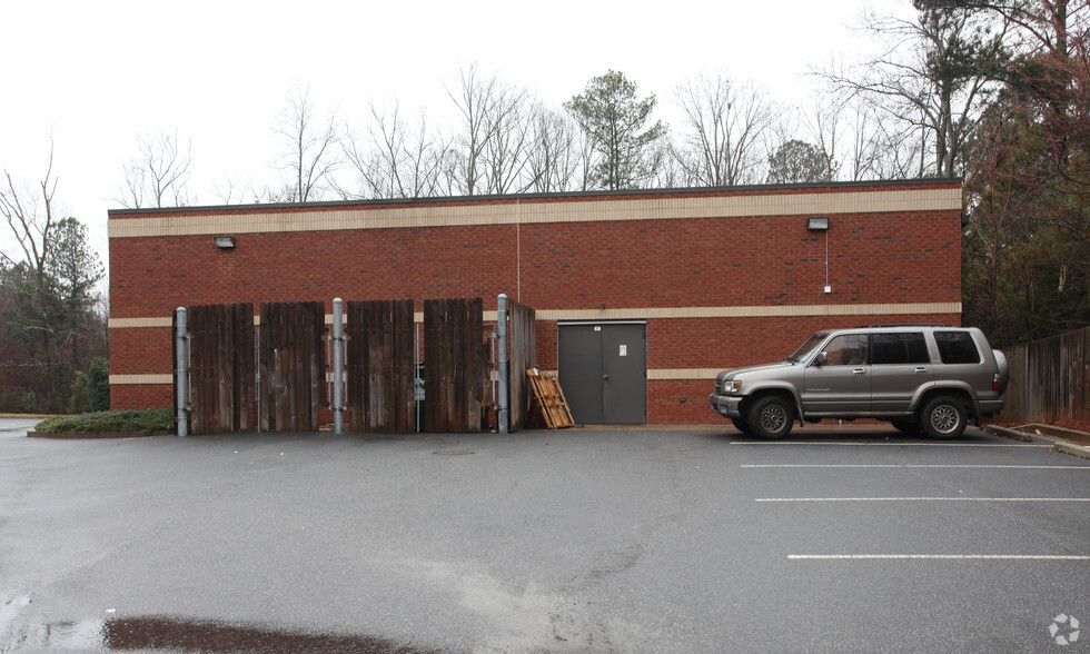 1070 Buford Rd, Cumming, GA for rent - Building Photo - Image 2 of 2