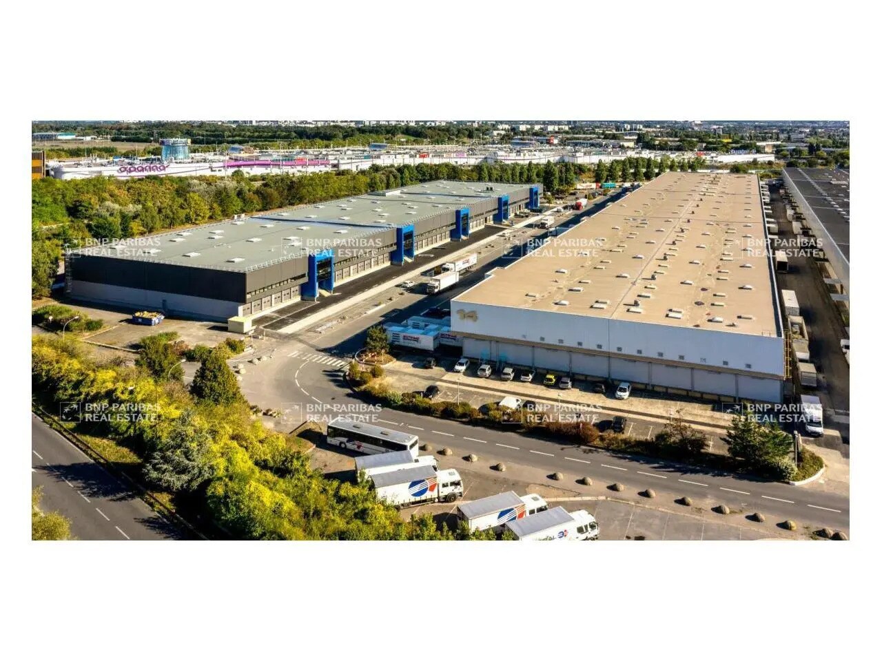 Light Industrial in Aulnay-sous-Bois to rent Building Photo- Image 1 of 4