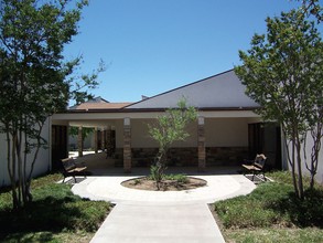 2801 Osler Dr, Grand Prairie, TX for rent Building Photo- Image 1 of 9