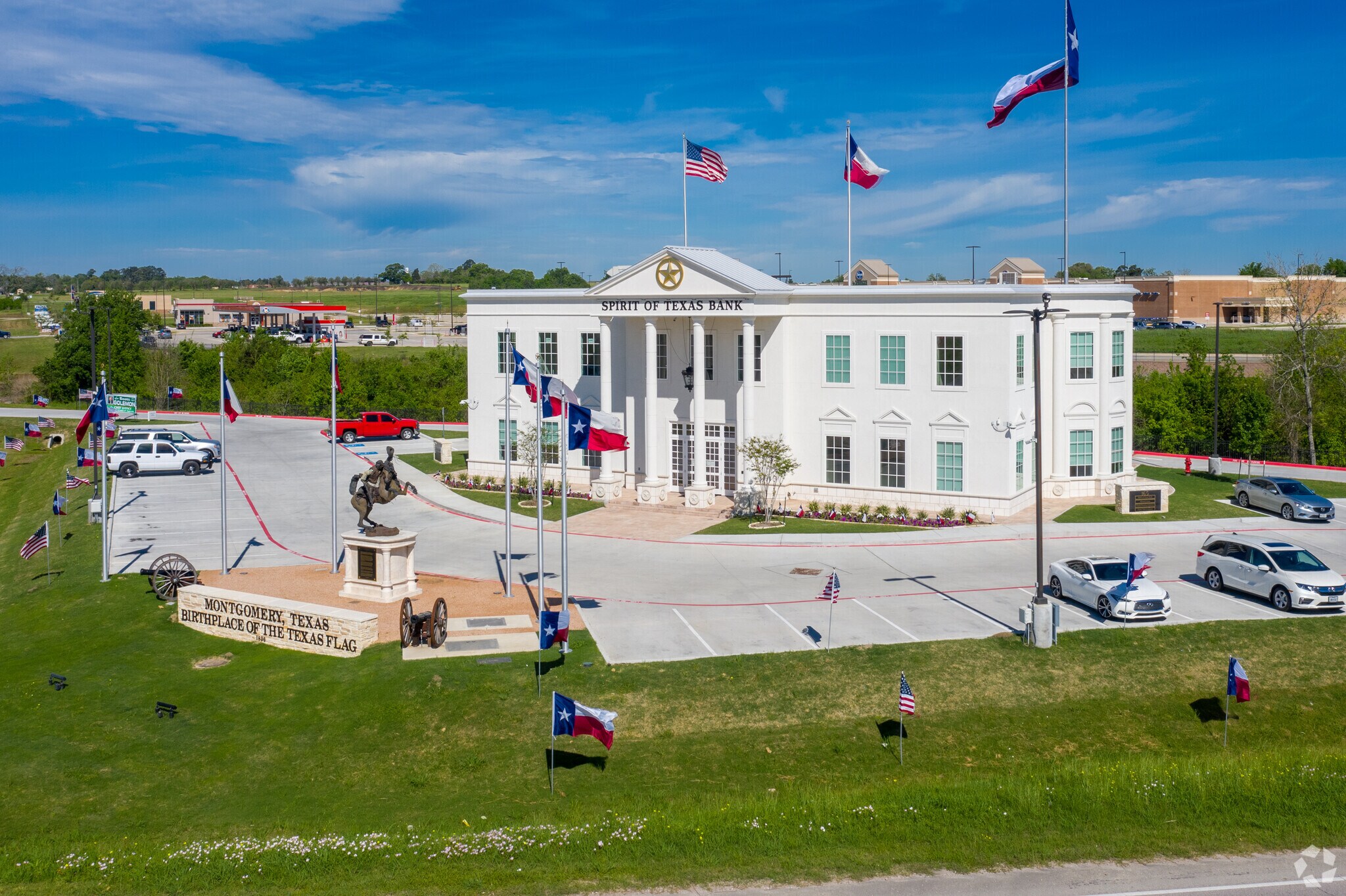 165 Lone Star Pky, Montgomery, TX to rent Primary Photo- Image 1 of 3