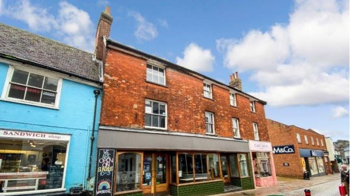 19-21 Thoroughfare, Woodbridge for sale - Primary Photo - Image 1 of 1