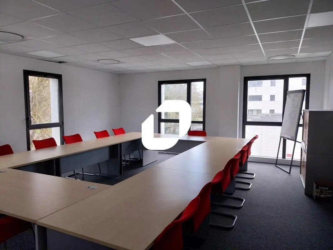 1 Rue Newton, La Chapelle-sur-Erdre to rent Interior Photo- Image 1 of 11