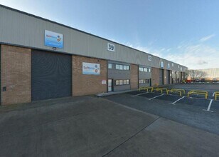 Hardwick Gran, Warrington to rent Building Photo- Image 2 of 4