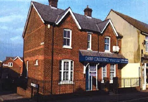 34 Westway, Caterham for sale Primary Photo- Image 1 of 1