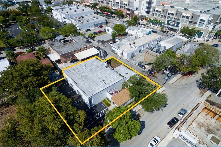 25 NW 34th St, Miami, FL for sale - Primary Photo - Image 1 of 1