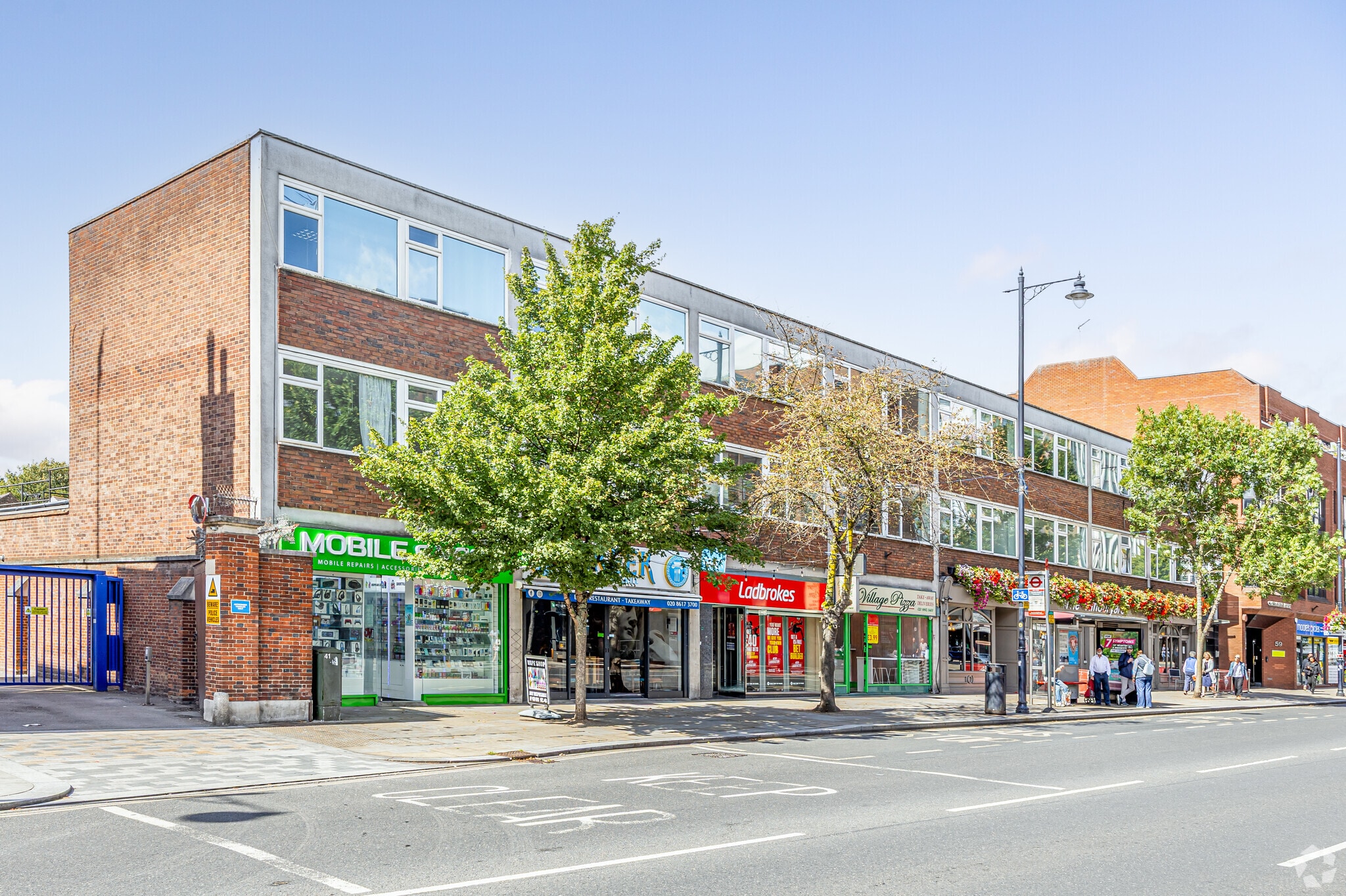 43-57 London Rd, Twickenham for sale Primary Photo- Image 1 of 1