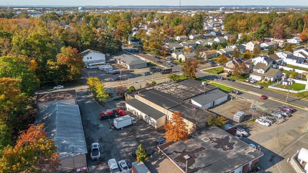 1150 Newton St, North Brunswick, NJ for rent - Building Photo - Image 3 of 22