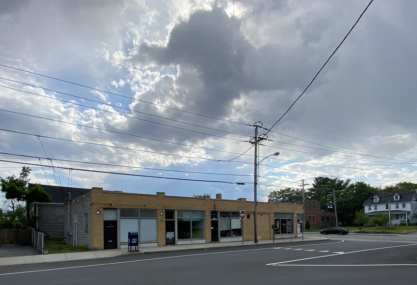 324-326 N Broadway, East Providence, RI for sale - Building Photo - Image 1 of 1