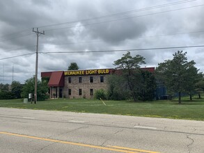 4135 W Frontage Rd, Franksville, WI for sale Building Photo- Image 1 of 1