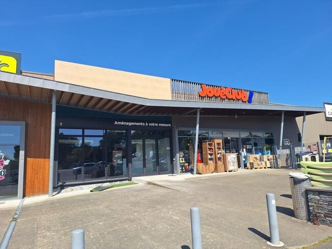 Location Commerce 285 m²
