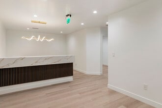 436 N Roxbury Dr, Beverly Hills, CA for rent Building Photo- Image 2 of 13