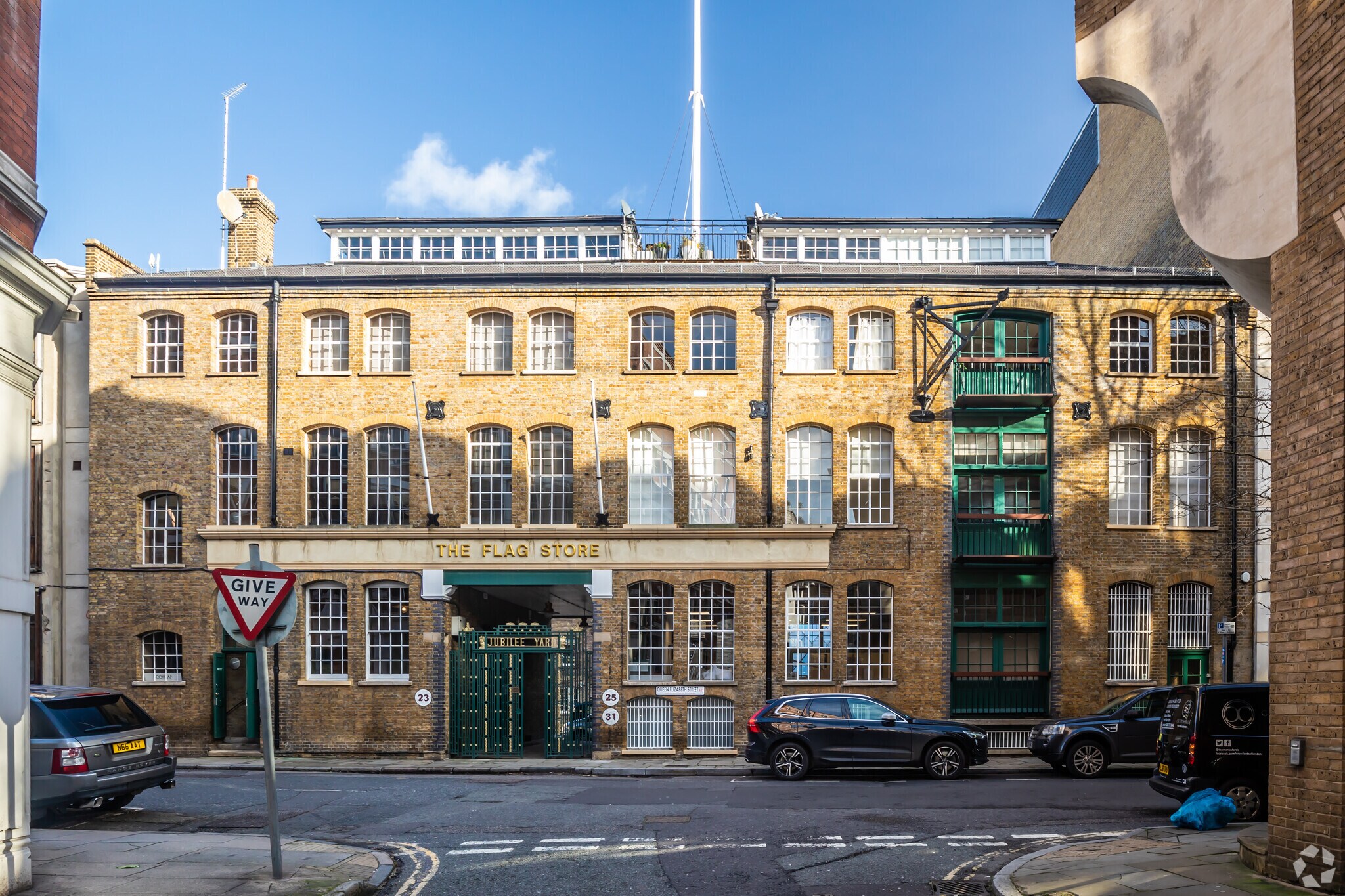 23-29 Queen Elizabeth St, London for sale Primary Photo- Image 1 of 1