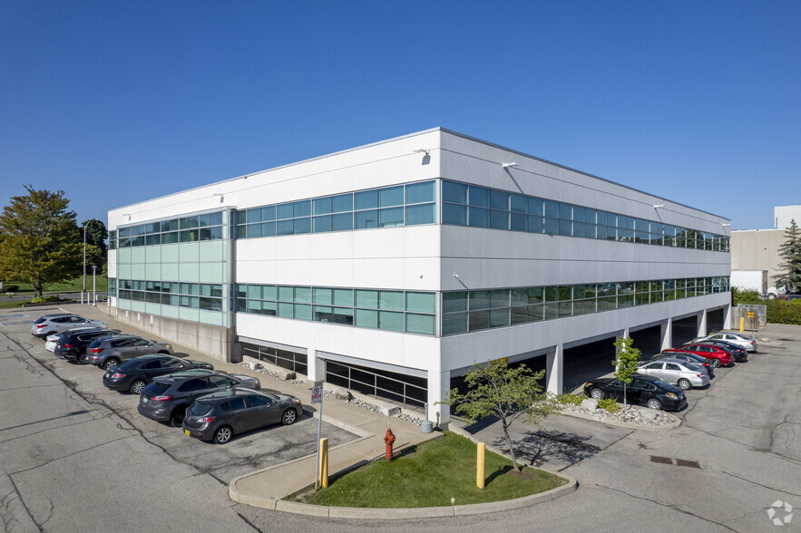 2345 Argentia Rd, Mississauga, ON for sale - Building Photo - Image 2 of 4