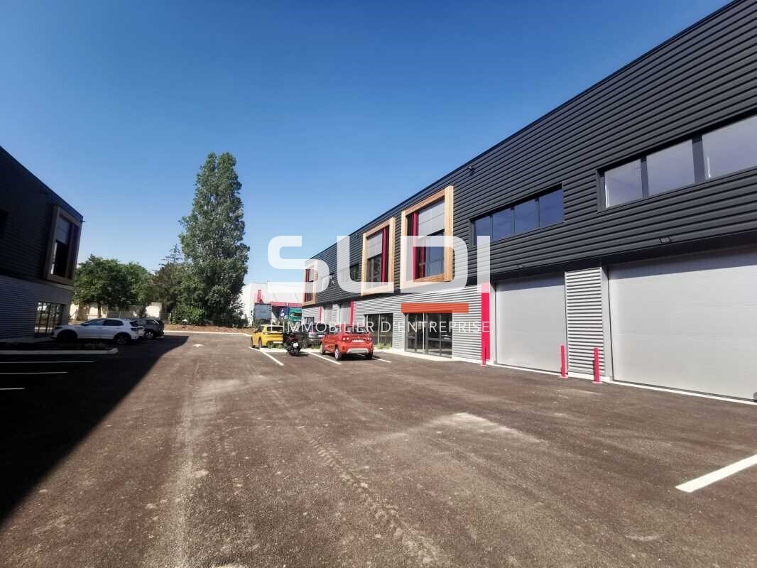 6 Rue De Bretagne, Saint-Quentin-Fallavier to rent Building Photo- Image 1 of 10