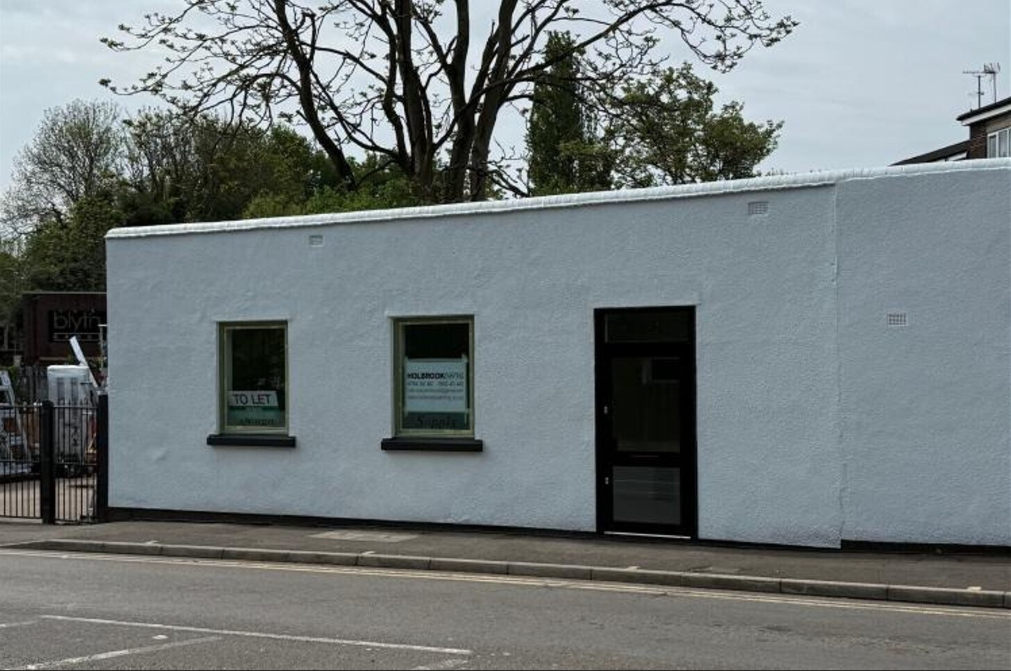 128 Aldersley Rd, Wolverhampton to rent Building Photo- Image 1 of 2