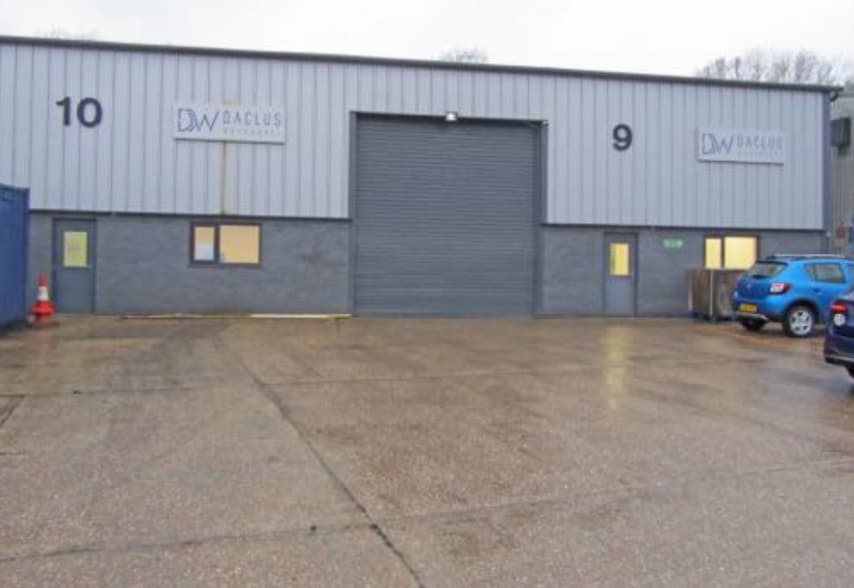 East Grinstead Rd, Uckfield to rent - Primary Photo - Image 1 of 1