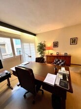 Office in Sabadell, Barcelona to rent Interior Photo- Image 2 of 19