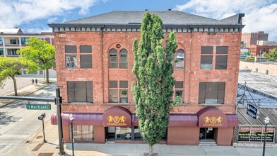 100 W Washington Ave, Jackson, MI for sale Building Photo- Image 1 of 23