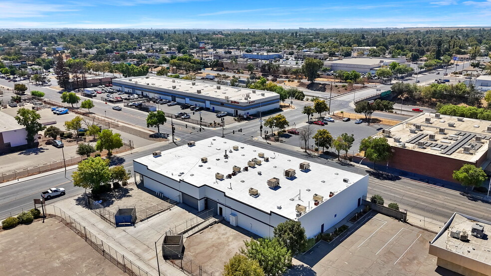 1415 Tuolumne St, Fresno, CA for rent - Building Photo - Image 3 of 16