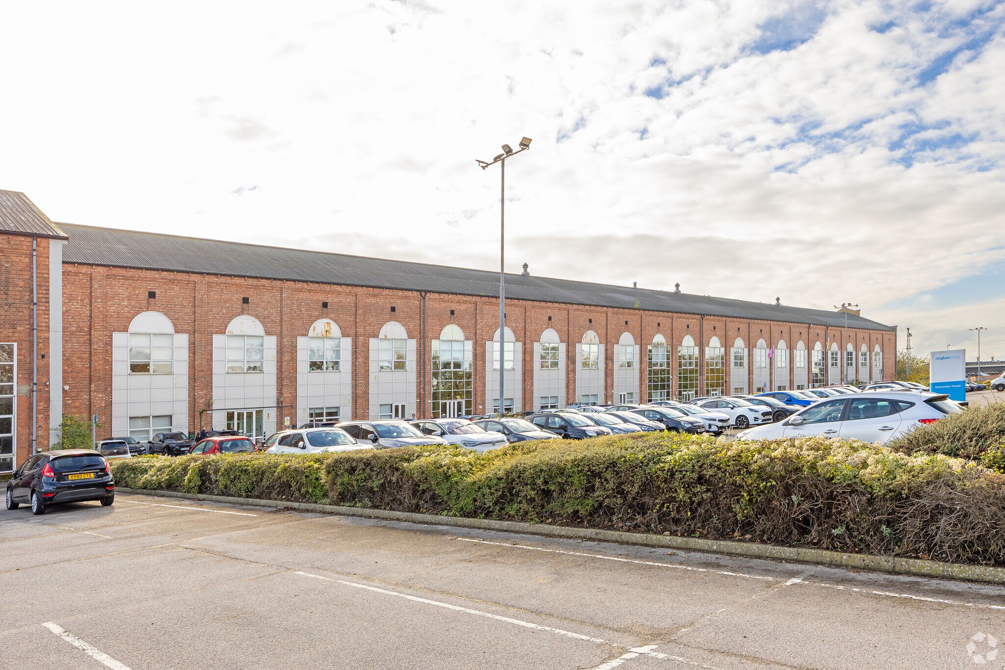 Waterside S, Lincoln for sale Primary Photo- Image 1 of 4