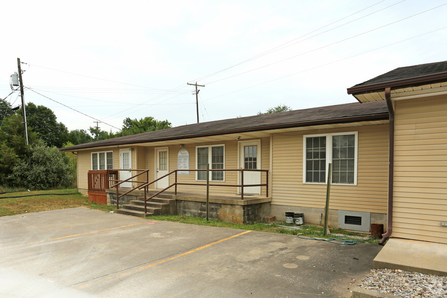 1217 Main St, Munfordville, KY for sale - Building Photo - Image 1 of 1