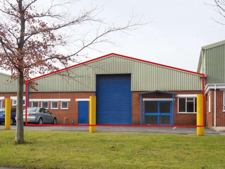 Second Ave, Kingswinford to rent - Building Photo - Image 3 of 6