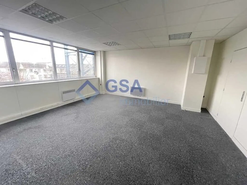Location Bureaux 38 m² à 339 m² - Photo 1