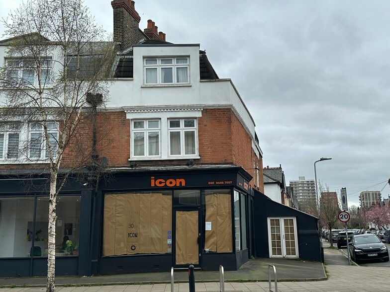18 Coombe Rd, Kingston Upon Thames to rent - Building Photo - Image 1 of 3